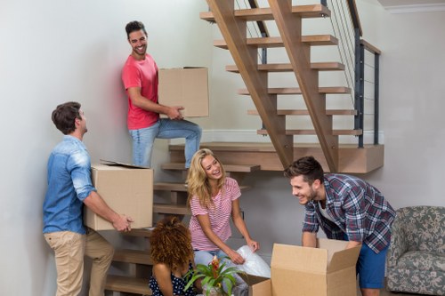 Moving truck service for residential moves in Merton